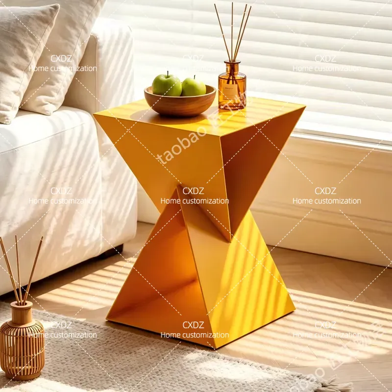 Современный минималистский сти – обзор и цена Geometric Shelf Triangle